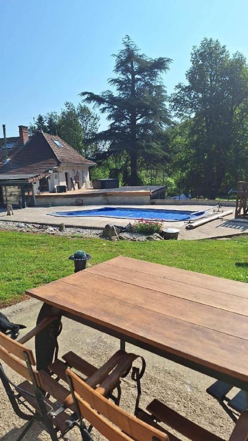 Le Chalet Pressins Exterior foto